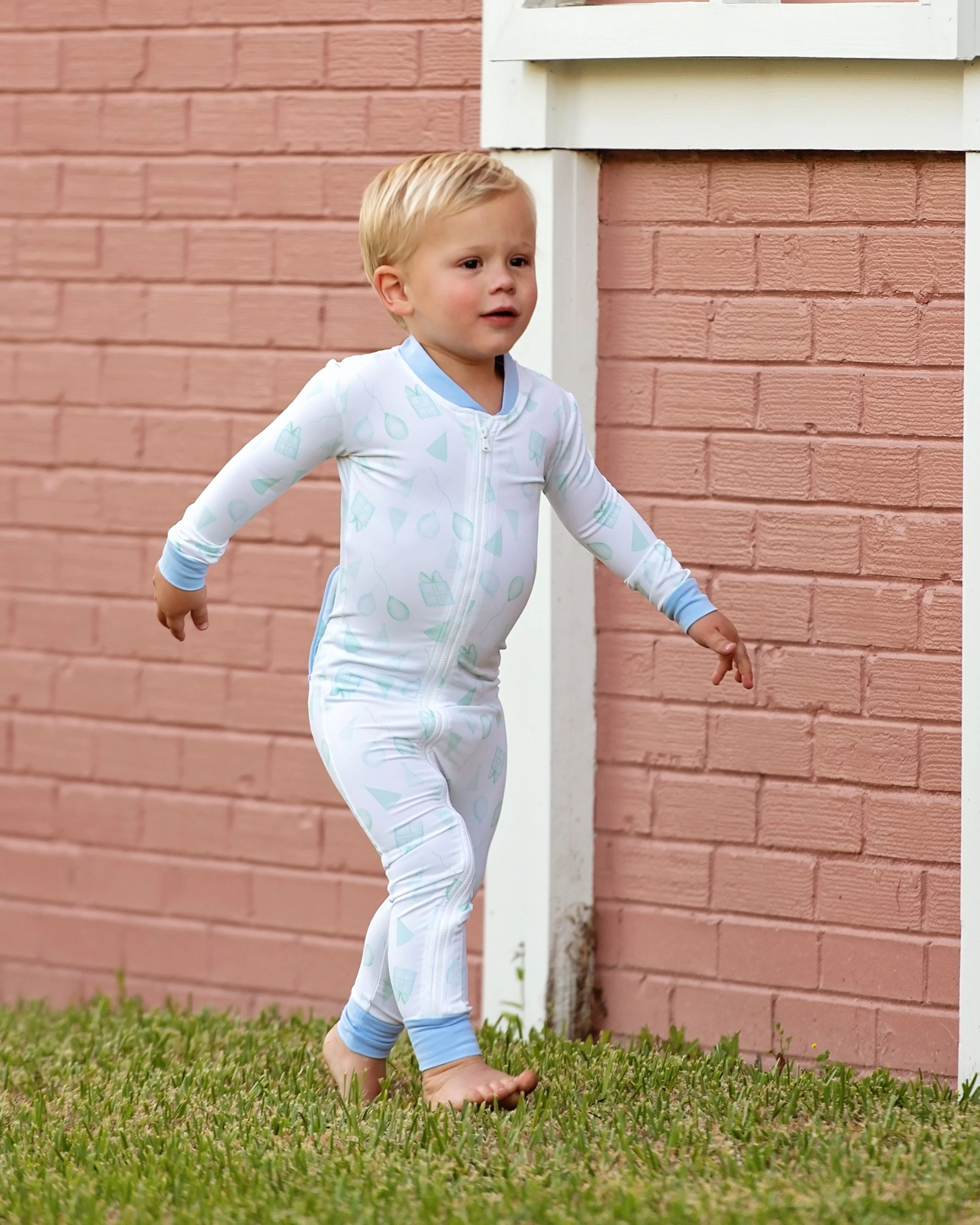 Blue and Green Birthday Print Knit Zipper Pajamas - Image 3