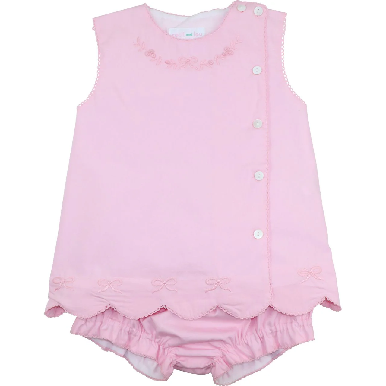 Embroidered Scalloped Diaper Set